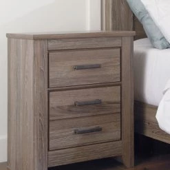 Ashley Zelen King Bed With Dresser Mirror & 2 Nightstand King Beds