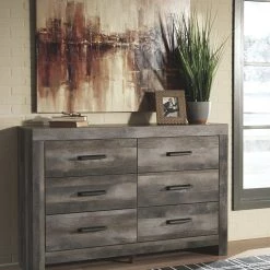 Ashley Wynnlow Gray Dresser