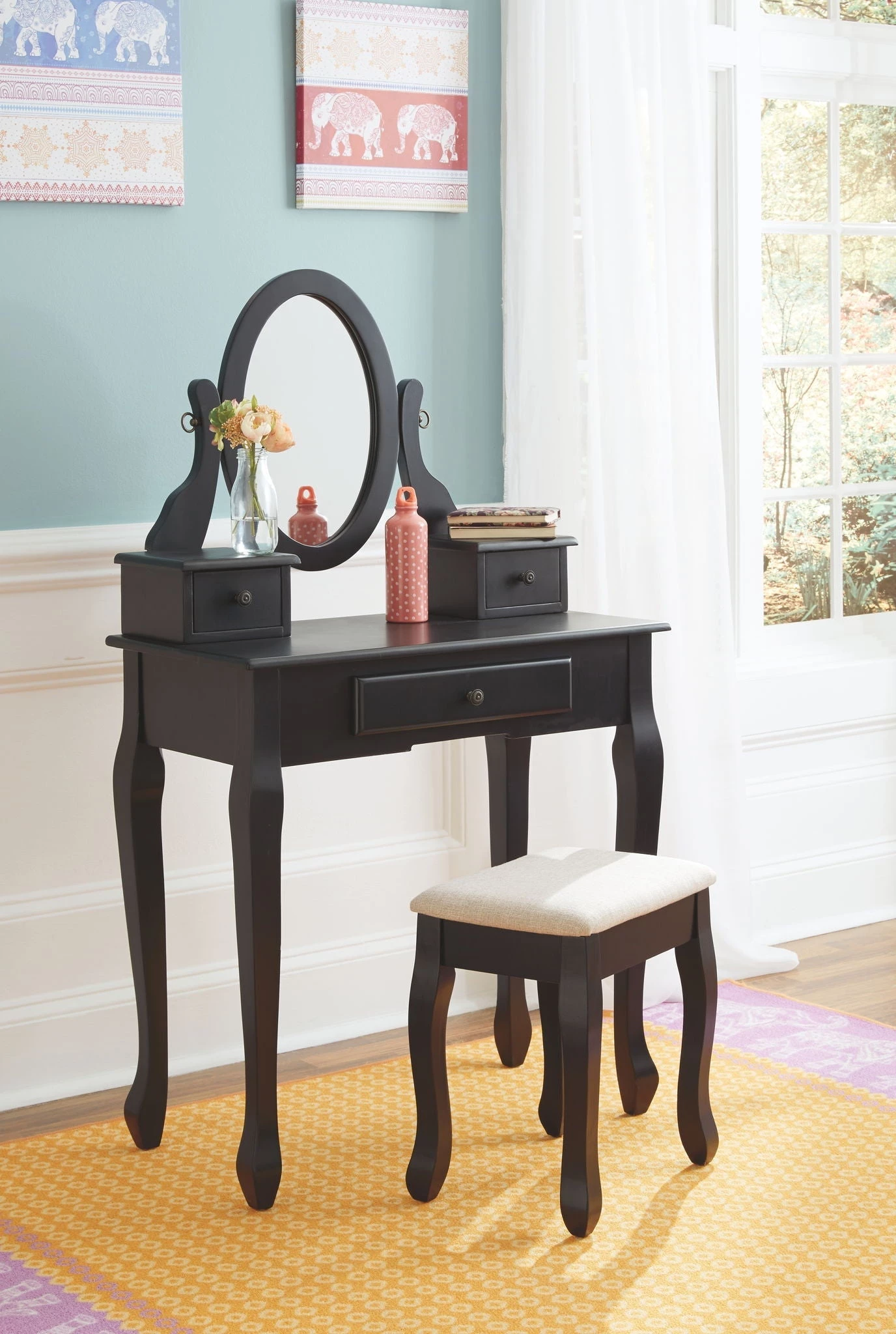 Ashley Huey Vineyard - Black - Vanity/Mirror/Stool (3/CN) 1 Ashley Huey Vineyard - Black - Vanity/Mirror/Stool (3/CN)