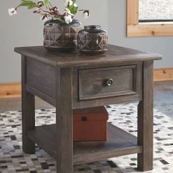 Ashley Wyndahl - Rustic Brown - Rectangular End Table
