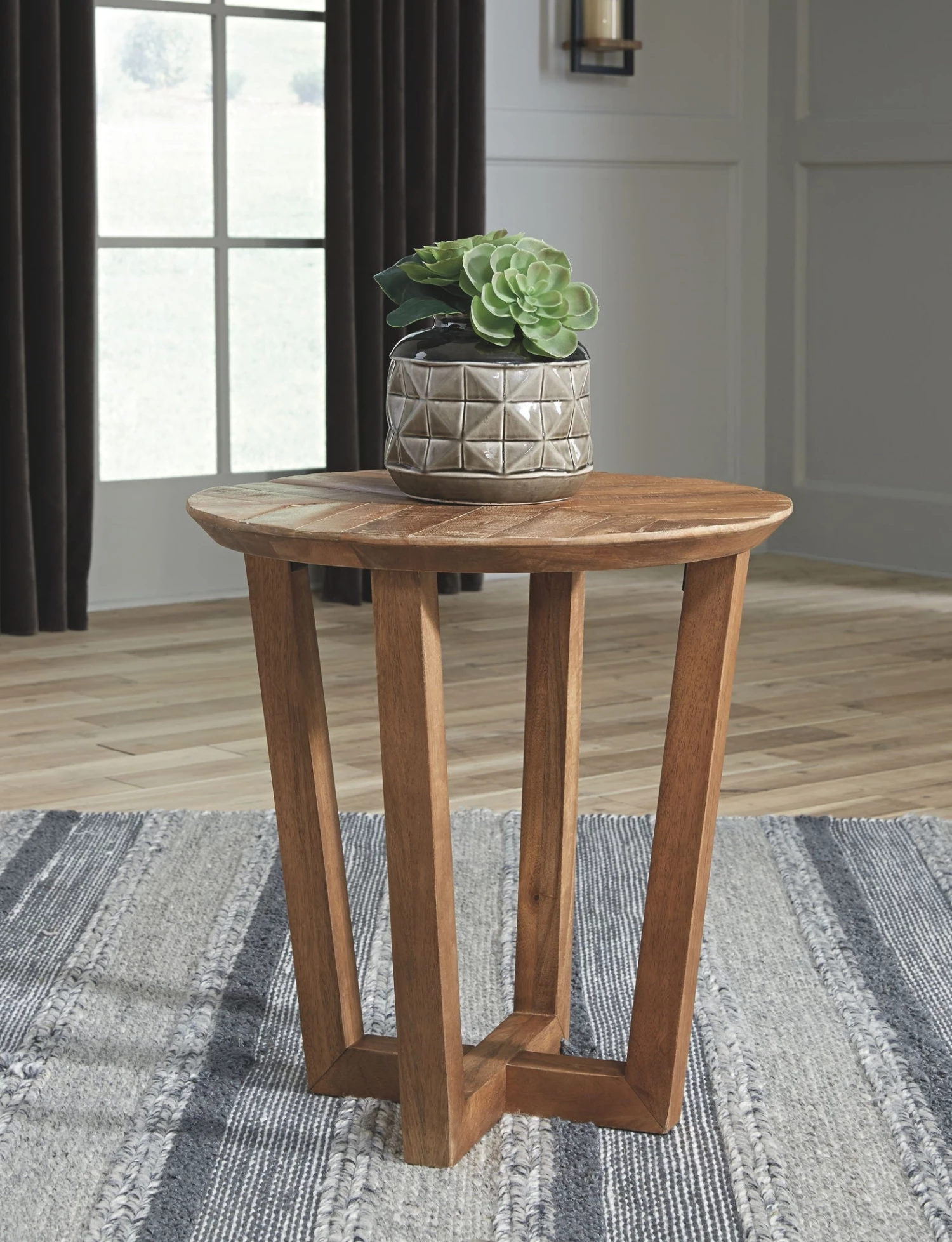 Ashley Kinnshee - Brown - Round End Table Living Room 1 Ashley Kinnshee - Brown - Round End Table Living Room