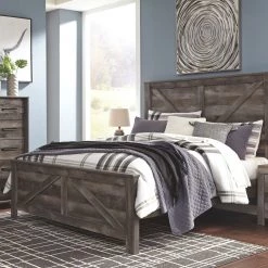 Ashley Wynnlow Gray Queen Crossbuck Bed W/ Dresser & Mirror